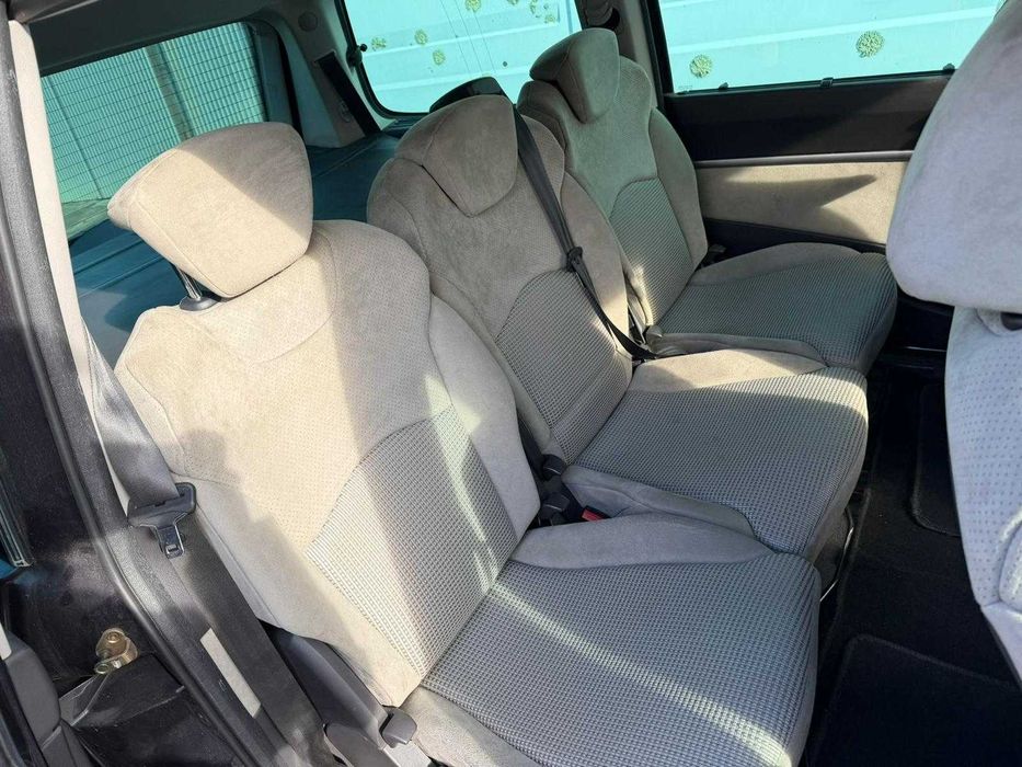 Peugeot — 2006 | 114.547 km | Gasóleo | 5.500 €