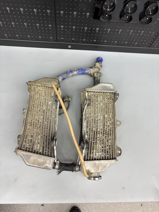 Komplet Chłodnic Chłodnica Lewa Prawa YAMAHA YZF250 R 10-13