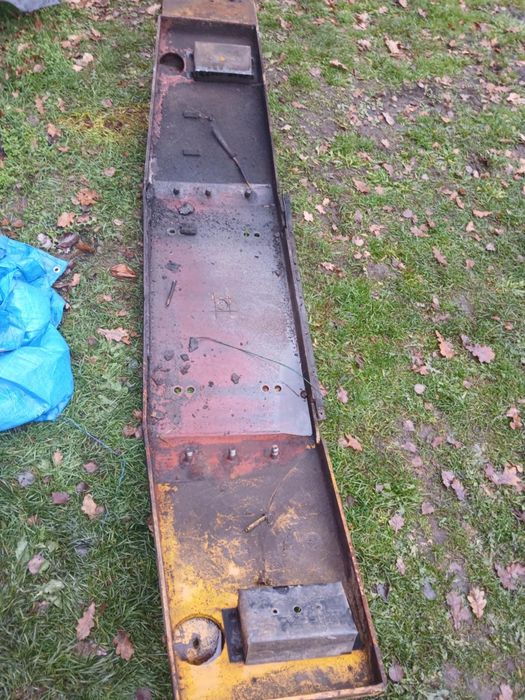 Pług spych do ziemi do sniegu