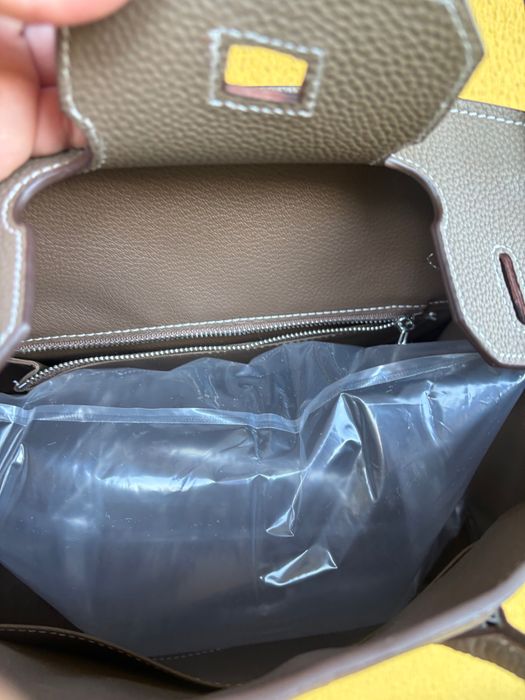 Mala em pele granulada