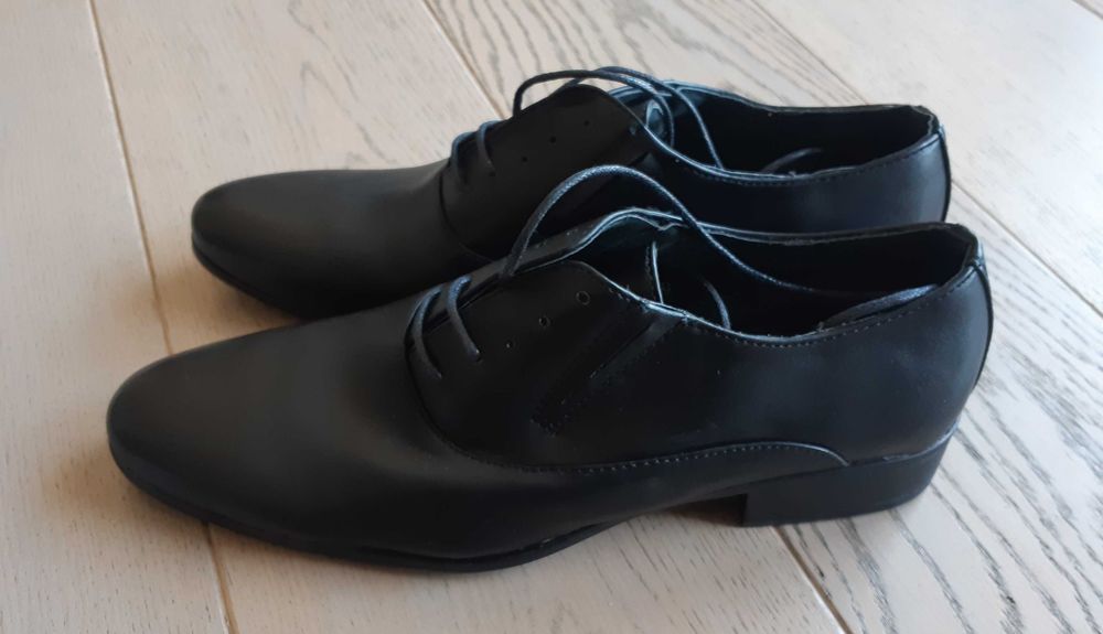 nowe Tutto Per Tutto wizytowe buty męskie rozmiar 40