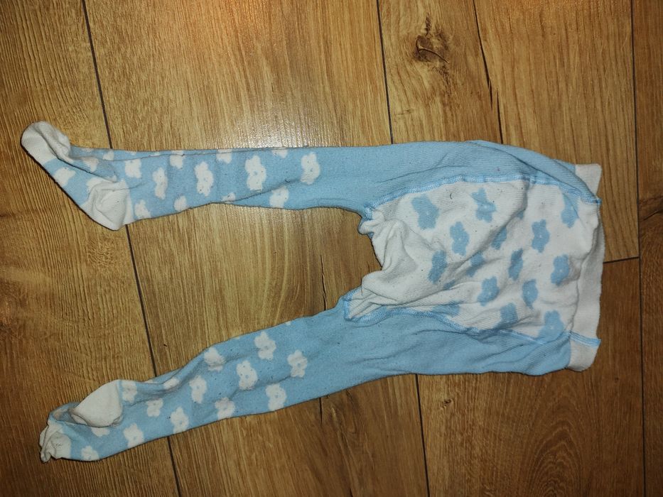 Rajstopy niebieskie w białe kwiatuszki