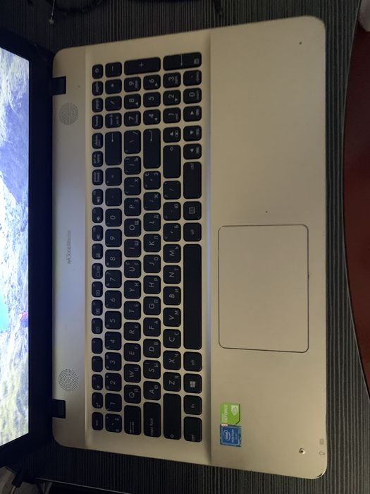 Ноудбук асус  в гарному стані