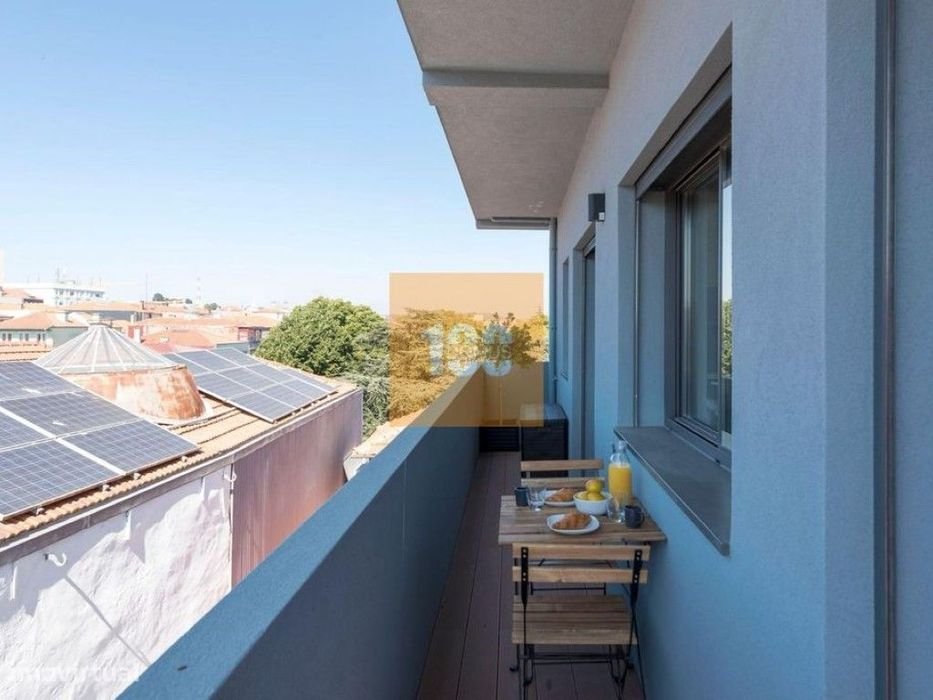 1-Bedroom Apartment with Balcony on Av. Rodrigues de Freitas