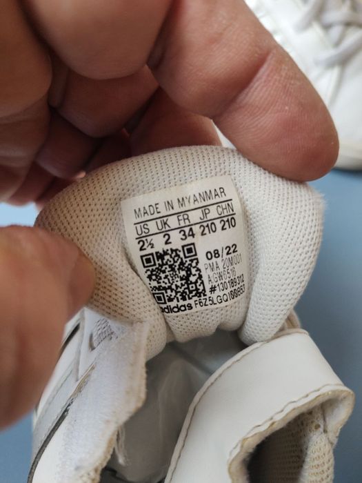 Кросовки Adidas 34p мокасини хайтопи кросівки