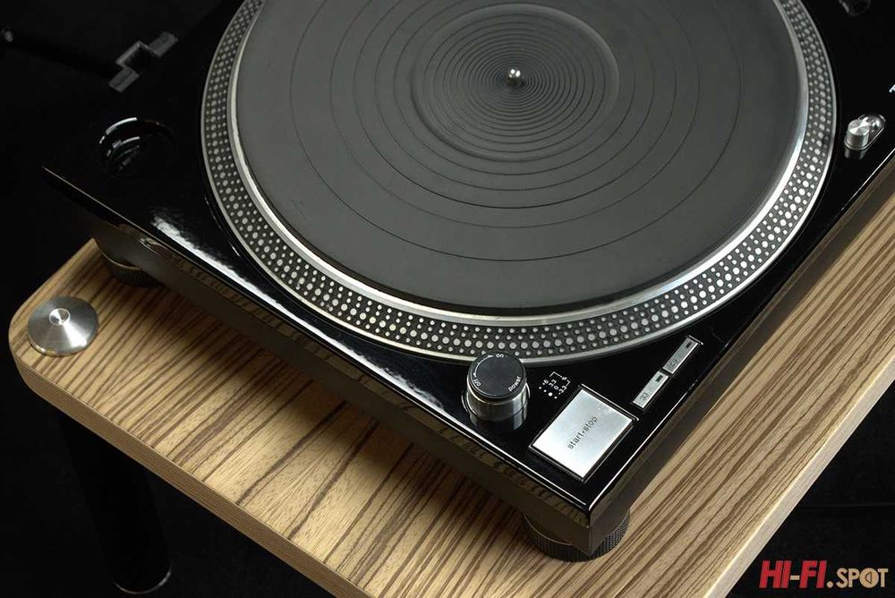 Technics SL1210 MK2 (custom black piano)