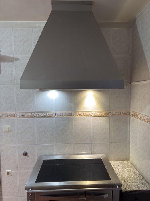 Fogão lenha com chapéu de chaminé INOX