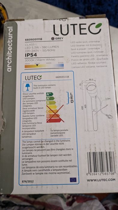 Lutec Explorer projetor exterior espigão solo