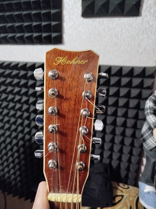 Гітара 12-струнна