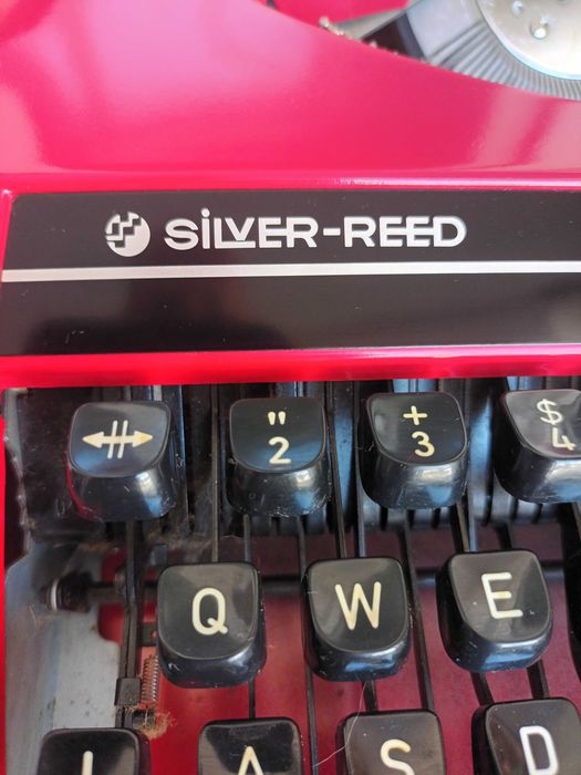 Máquina de escrever Seiko Silver-Reed