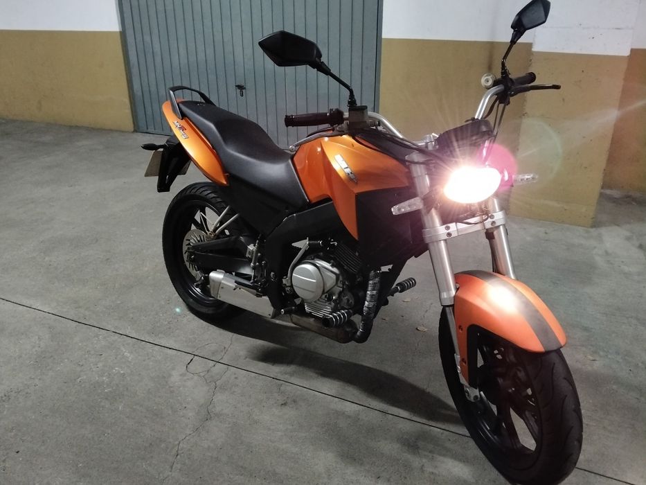 Moto MH NK 01 125cc
