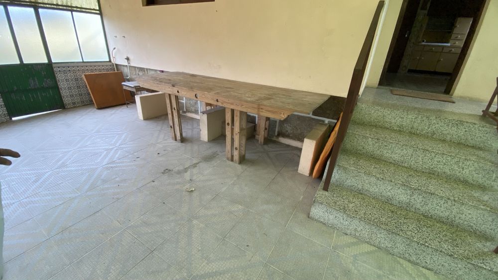 Mesa de Madeira c/ paletes