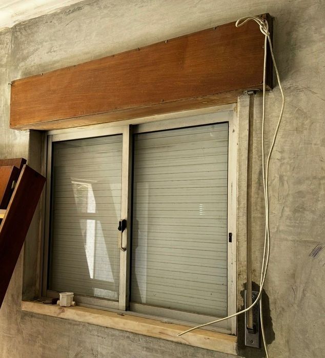 12 janelas de alumínio 100x120 e 3 janelas de alumínio 60x70