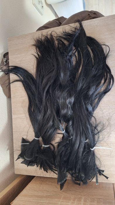 Волосся для нарощення