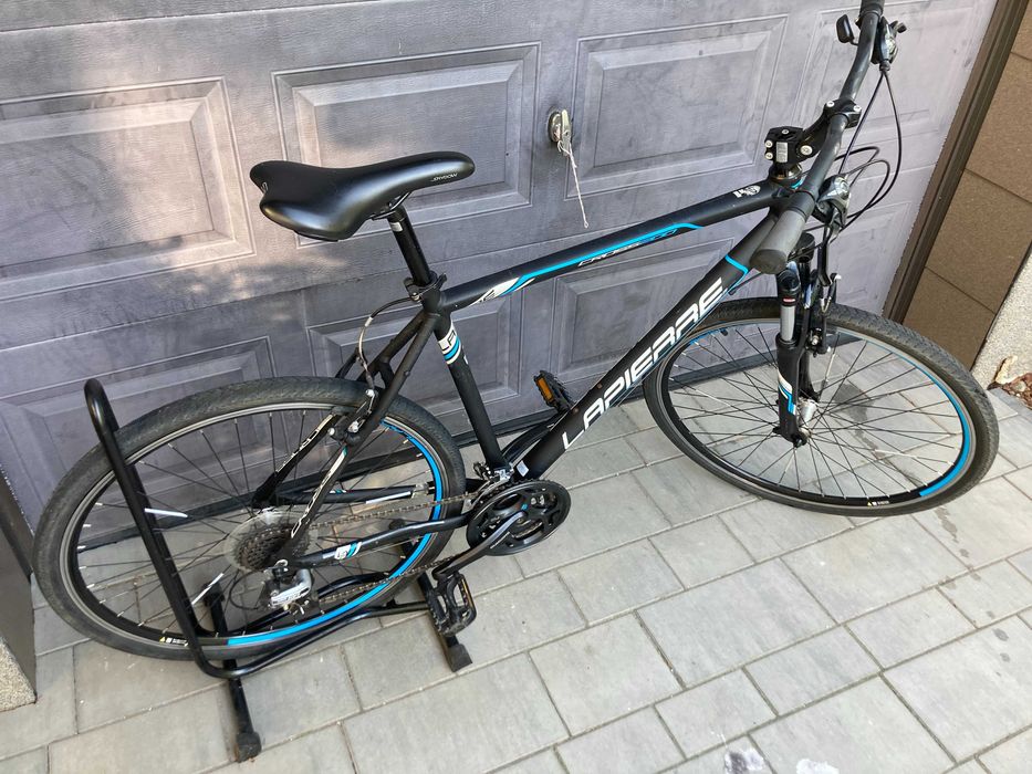 la pierre cross 200