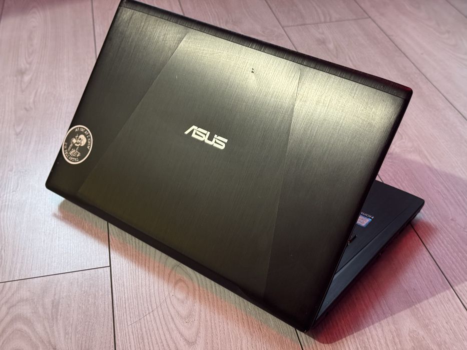 Игровой Asus ROG GL753 17FHD I7-7700HQ GTX1050 8Gb SSD256Gb.