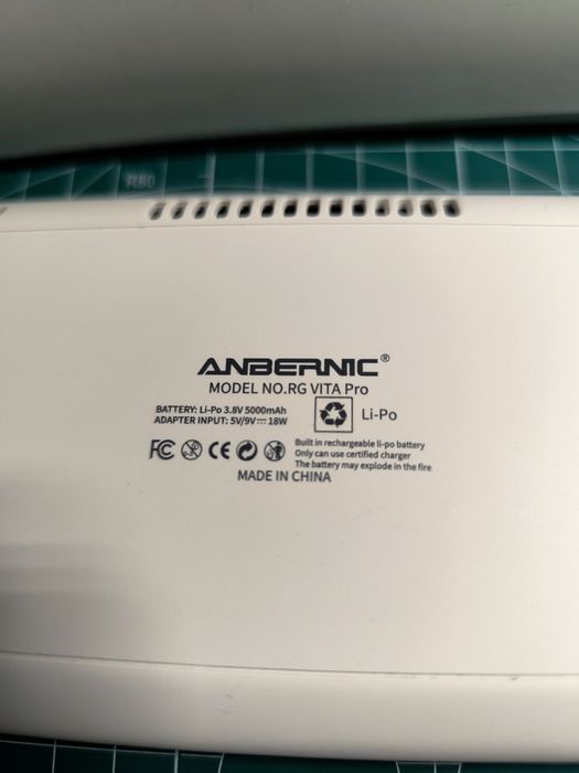 Ігрова консоль RG Vita PRO Ambernic