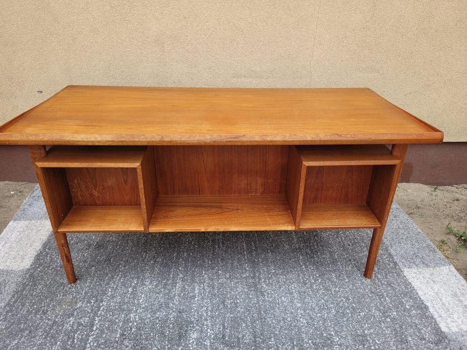 Biurko tekowe, proj. Peter Løvig Nielsen, Dania, lata 60/70