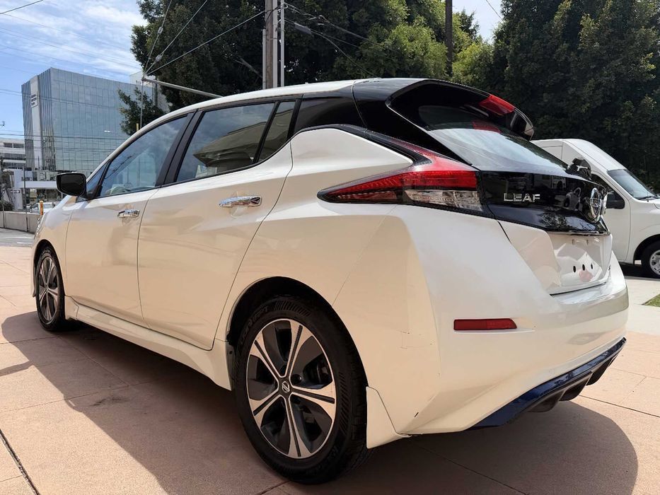 Nissan LEAF SL      2018