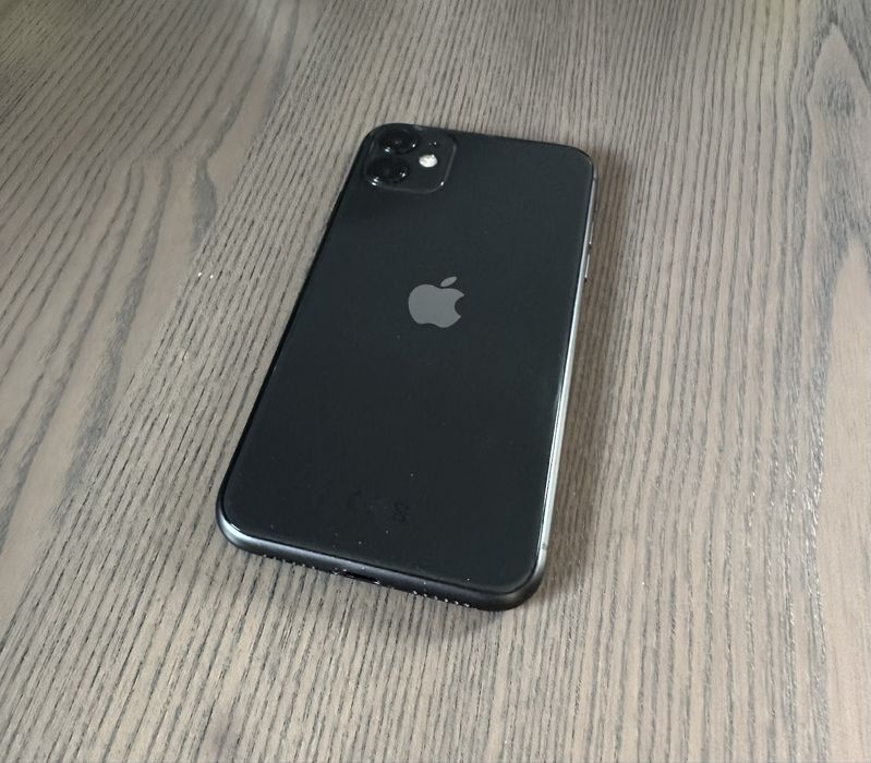 iPhone 11 czarny black 64gb 80% (nigdy nie wymieniana)