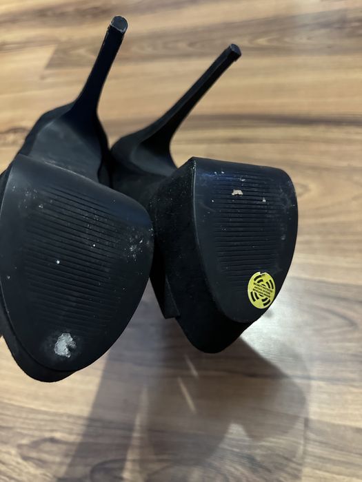 Czarne szpilki w rozmiarze 40 platforma