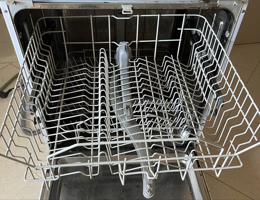 Cestos de maquina de lavar loica indesit