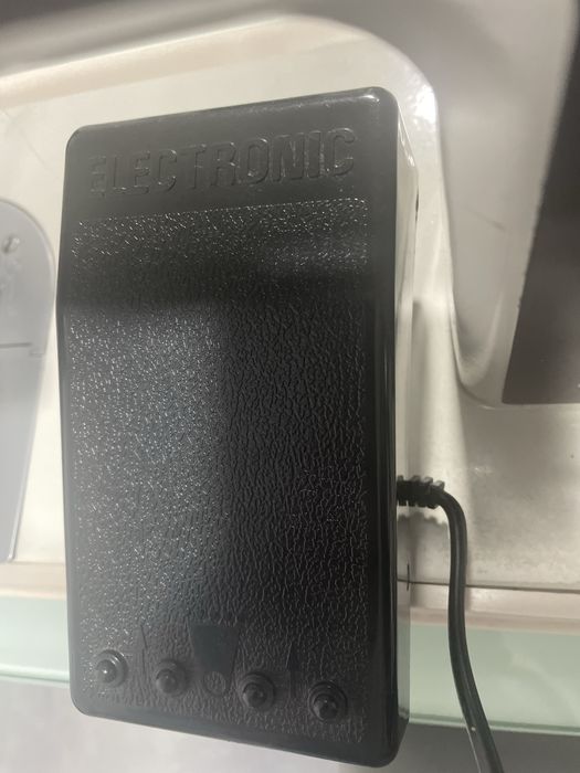 Maquina de costua Olimatic 3000 super automatica c/ caixa