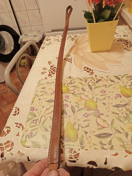 Smycz pejcz skórzany długość 84 centymetry dla psa