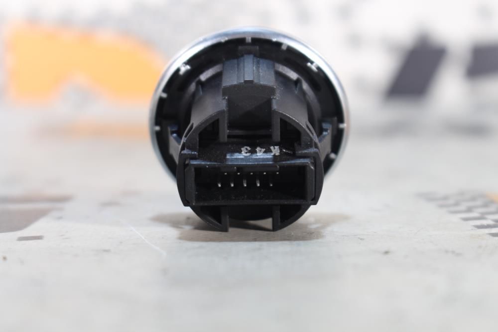 Botão / interruptor Start&Stop BMW 1 (E87)