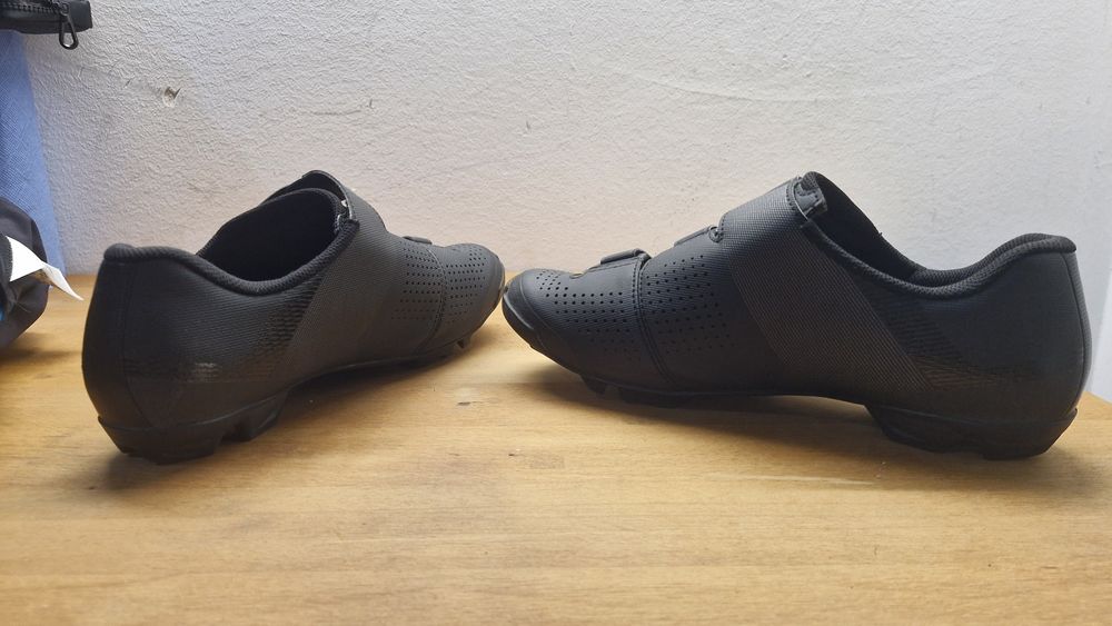 Sapatos ciclismo Shimano XC1