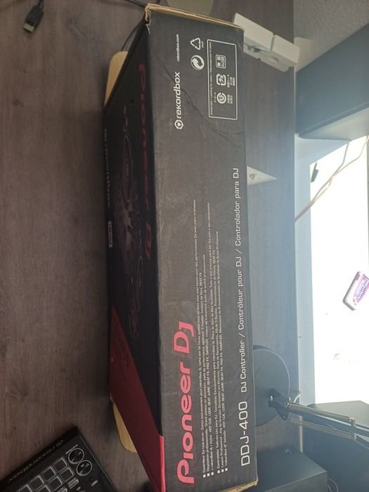 Pioneer DDJ-400.