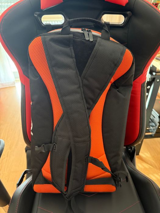 Mochila STEELSERIES Gaming (Universal - 17'' - Preto) COMO NOVA!!
