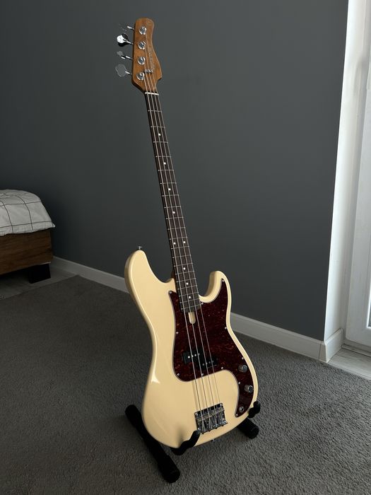 yamaha bb - Купити бас-гітари - Ціна на OLX.ua