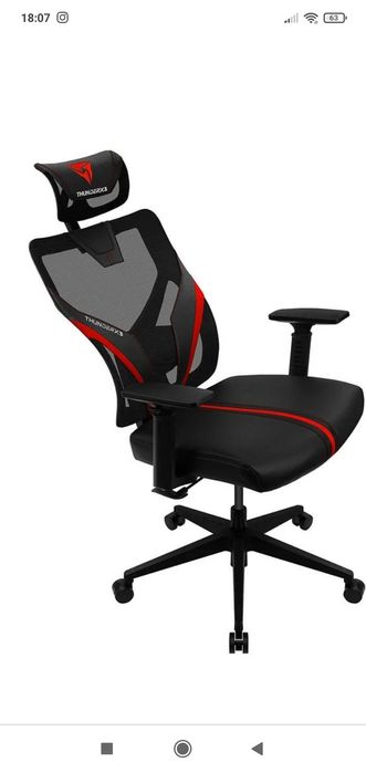 Cadeira de gaming preta e vermelha Thunder X3 Yama1