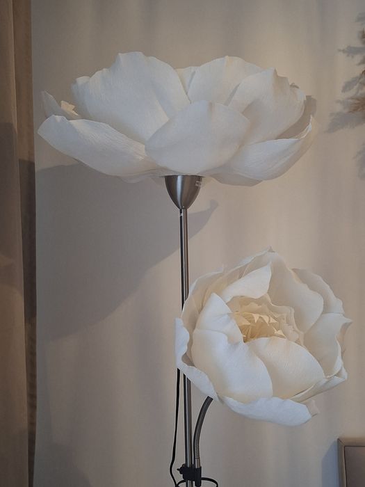 Lampa podłogowa dwukwiatowa