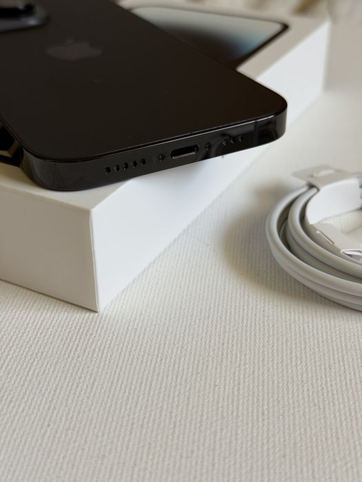 iPhone 14 pro, jak nowy, 83% baterii
