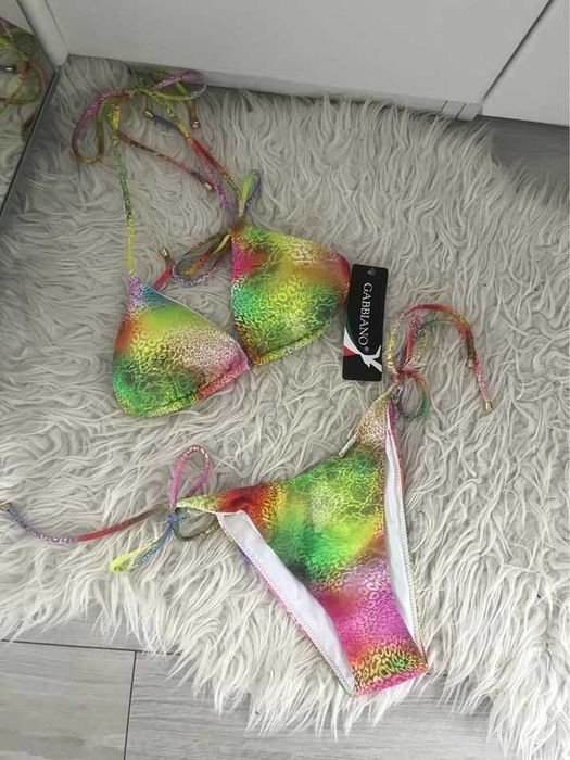 Nowy dwuczęściowy kostium kąpielowy Sally-D Juicy Gabbiano S