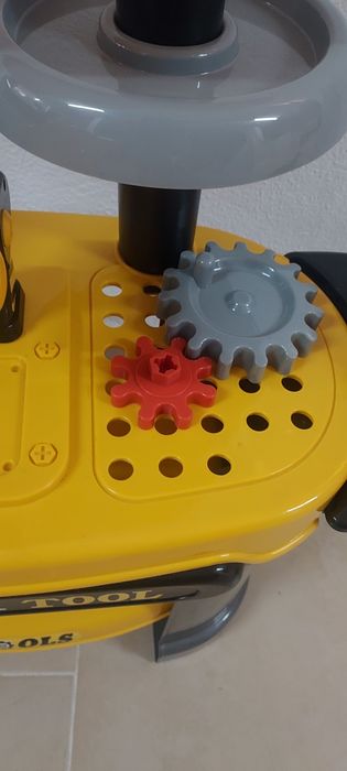 Mesa de ferramentas crianca