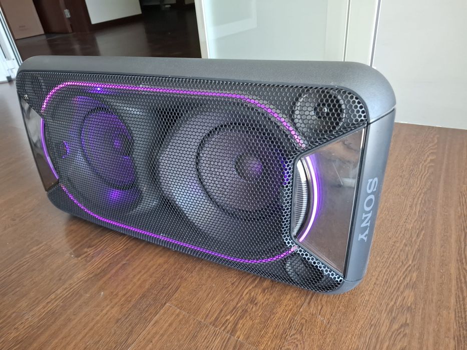 Cluna sony  gtk xb90