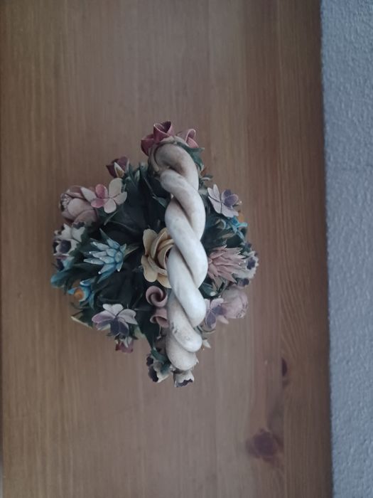 Capodimonte Porcelain Flower Basket436680804805519366