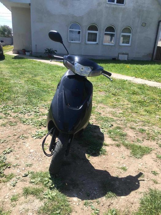 Продам скутер Suzuki Lets 2