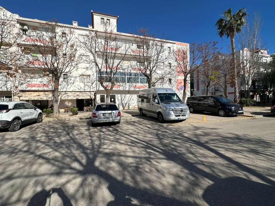 Apartamento T3 com grandes áreas