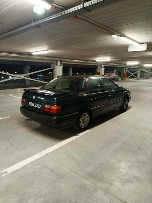 Sprzedam klasyka Volkswagen Passat B3 1.8 benzyna mały przebieg