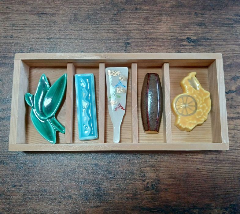 Japońskie ceramiczne podstawki pod pałeczki sushi hashioki rękodzieło