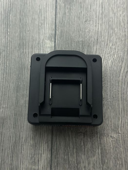 Інвертор 120W від акумулятора Makita