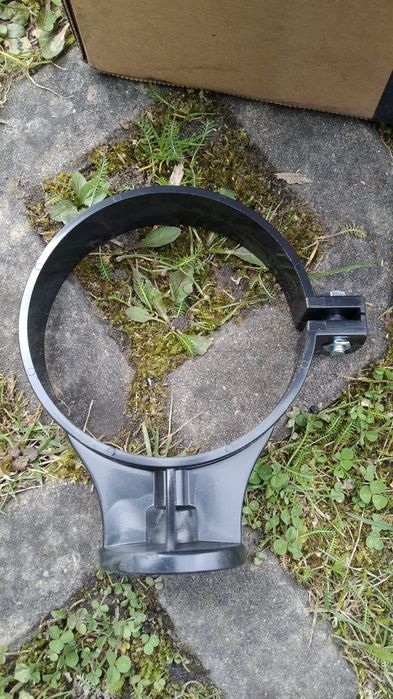 Obejma  rury spustowej Galeco