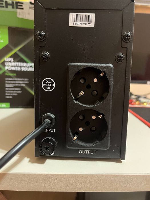 ДБЖ UPS джерело безперебійного живлення в чудовому стані