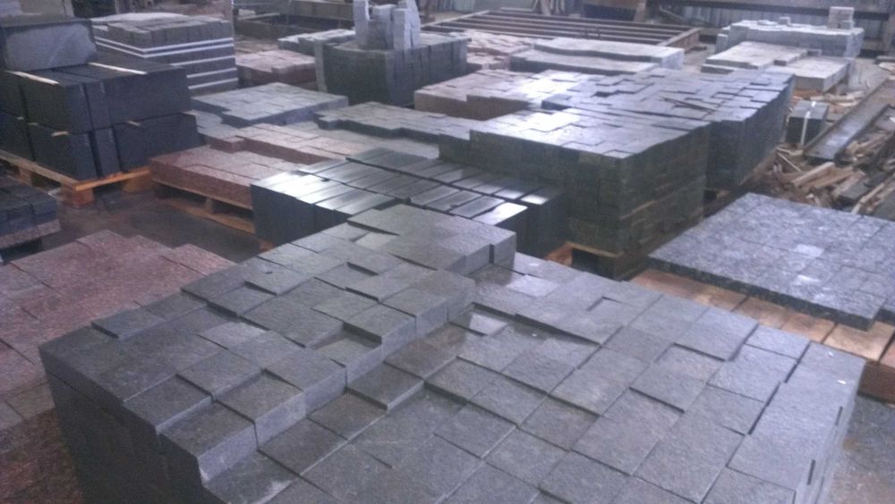 Гранітна бруківка габро Букинське родовище. Повнопиляна термооброблена