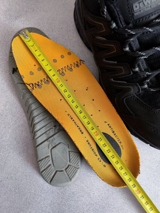 Кросівки DeWALT Brentwood Black S1P зі вставками, розмір 42 - 43