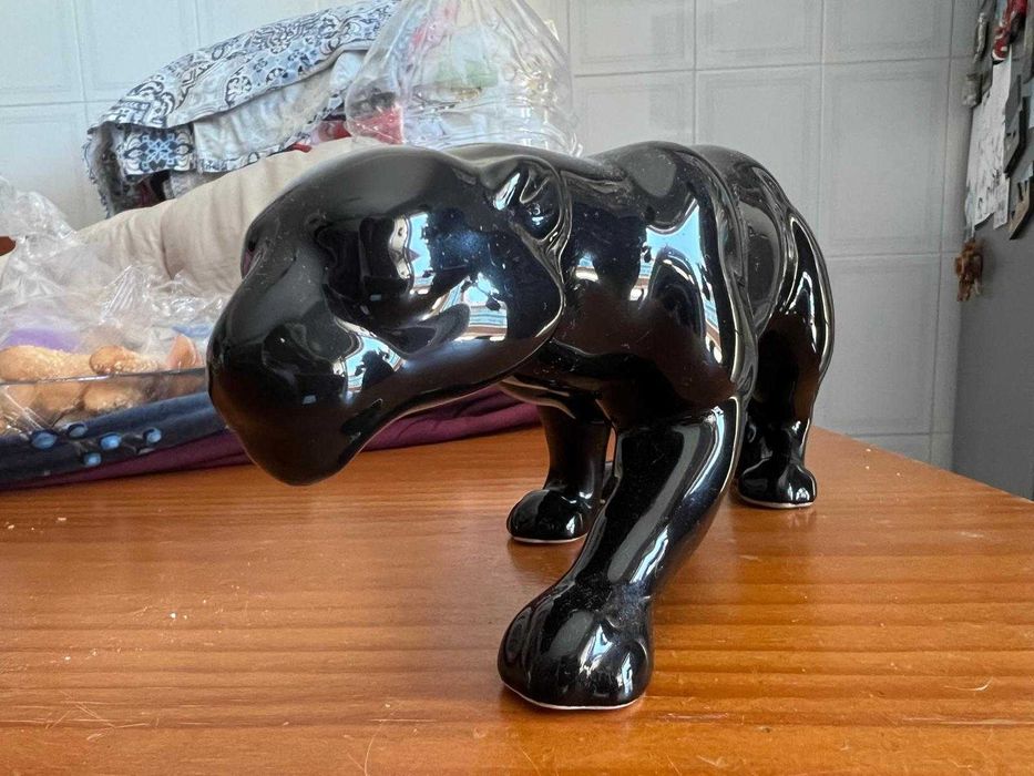 Escultura Decorativa Pantera Preta — Design Moderno | 10€